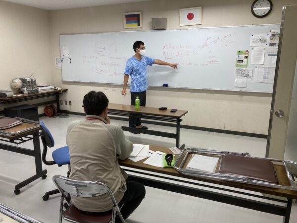 大垣さんによる日本語の講義